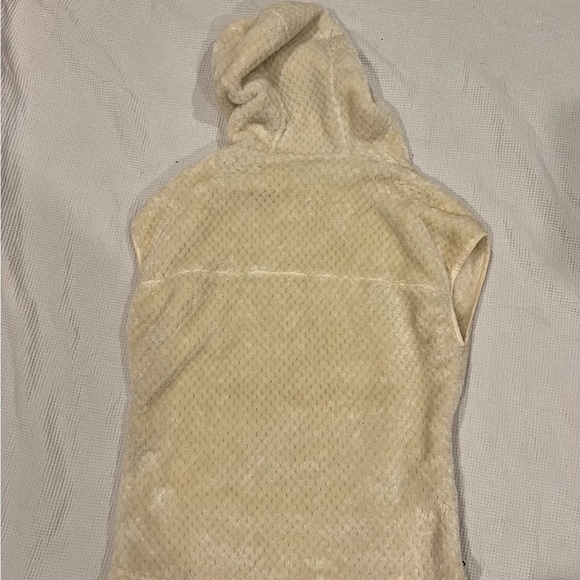 COLUMBIA off white sleeveless vest - Picture 5 of 5